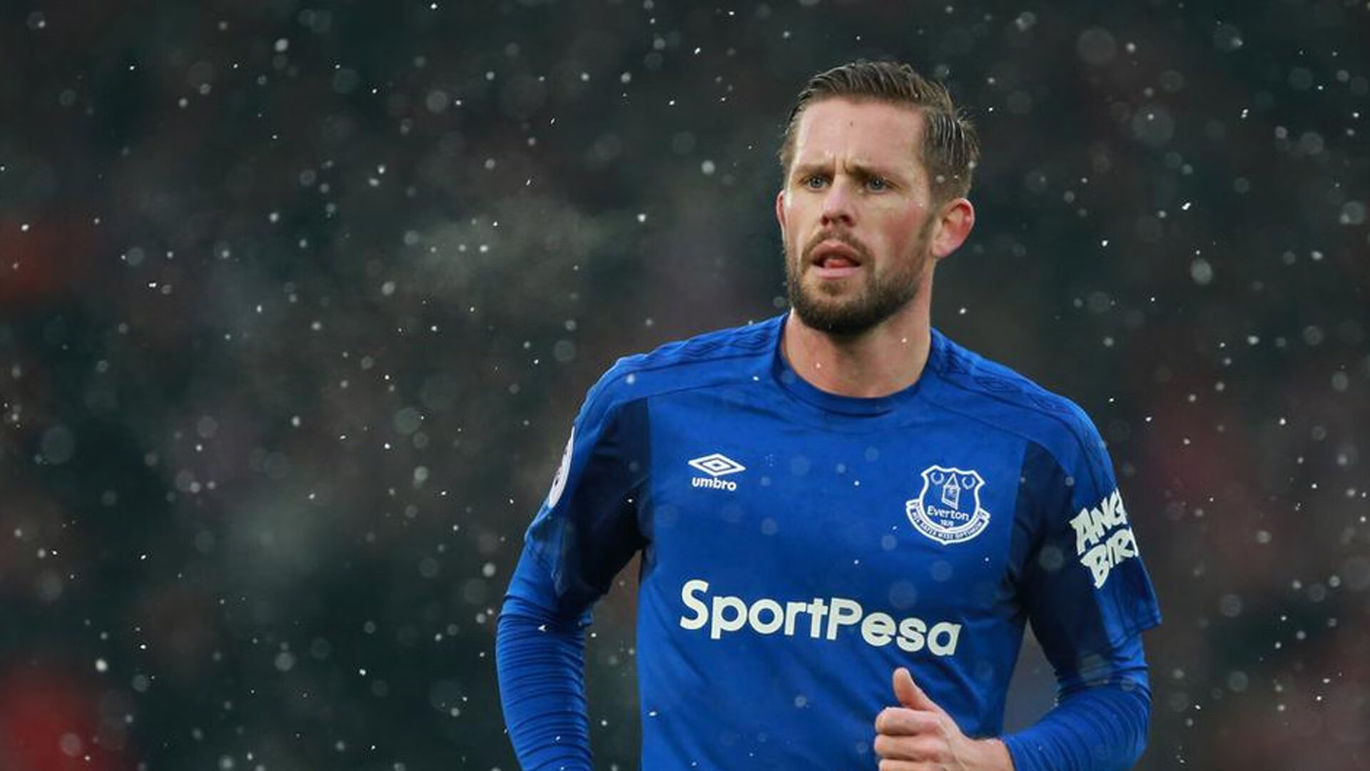 车手慈善行动感动人心,赞助车手的内容